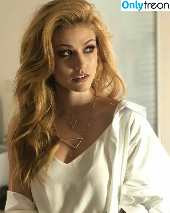 Katherine McNamara nude photo #1044 (kat.mcnamara)