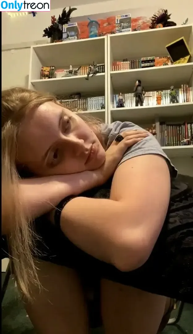 Katherine Means nude photo #0029 (CraftGirlGamer / JinxitsHarley / KitKat_Jinx / u394691602)