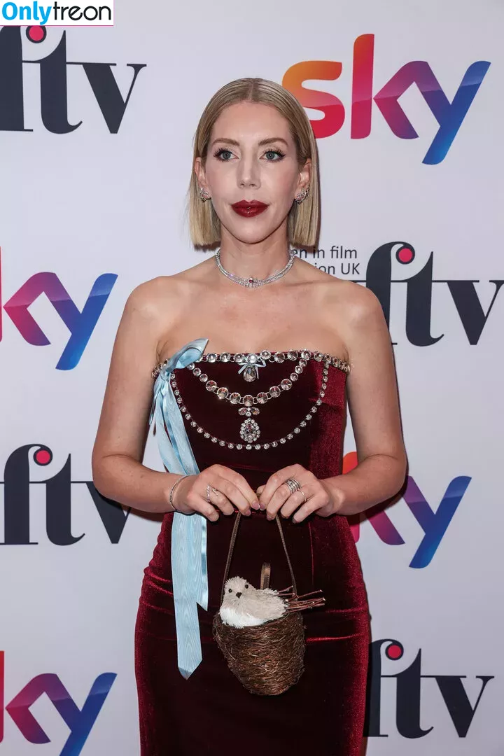 Katherine Ryan nude photo #0310 (kateryan / kathbum)