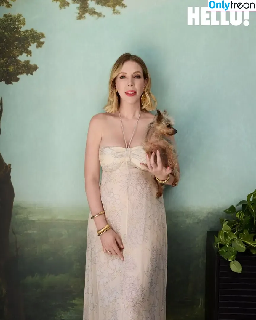 Katherine Ryan nude photo #0405 (kateryan / kathbum)