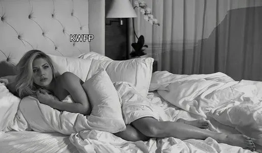 Katheryn Winnick / KatherynWinnick / basic_instinct nude photo #0029