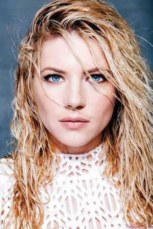 Katheryn Winnick / KatherynWinnick / basic_instinct nude photo #0077