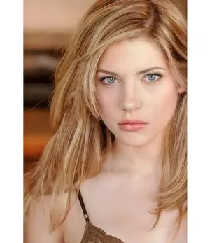 Katheryn Winnick / KatherynWinnick / basic_instinct nude photo #0158