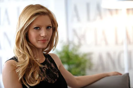 Katheryn Winnick / KatherynWinnick / basic_instinct nude photo #0339