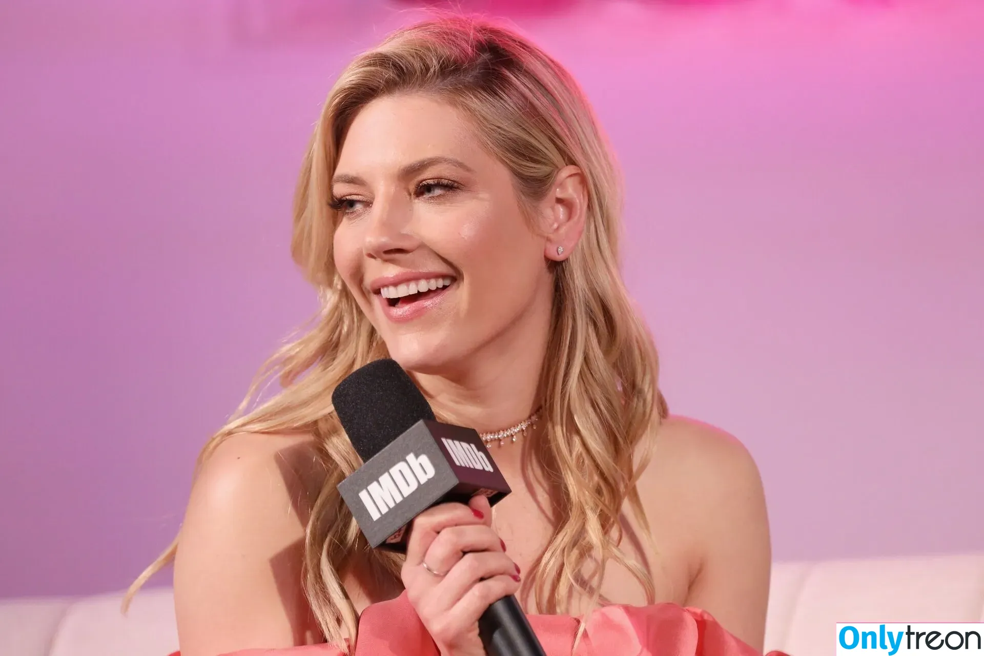 Katheryn Winnick nude photo #0099 (KatherynWinnick / basic_instinct)