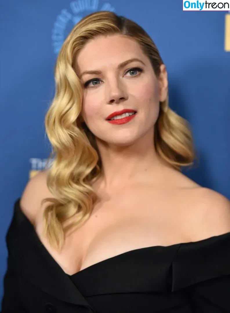Katheryn Winnick nude photo #0113 (KatherynWinnick / basic_instinct)