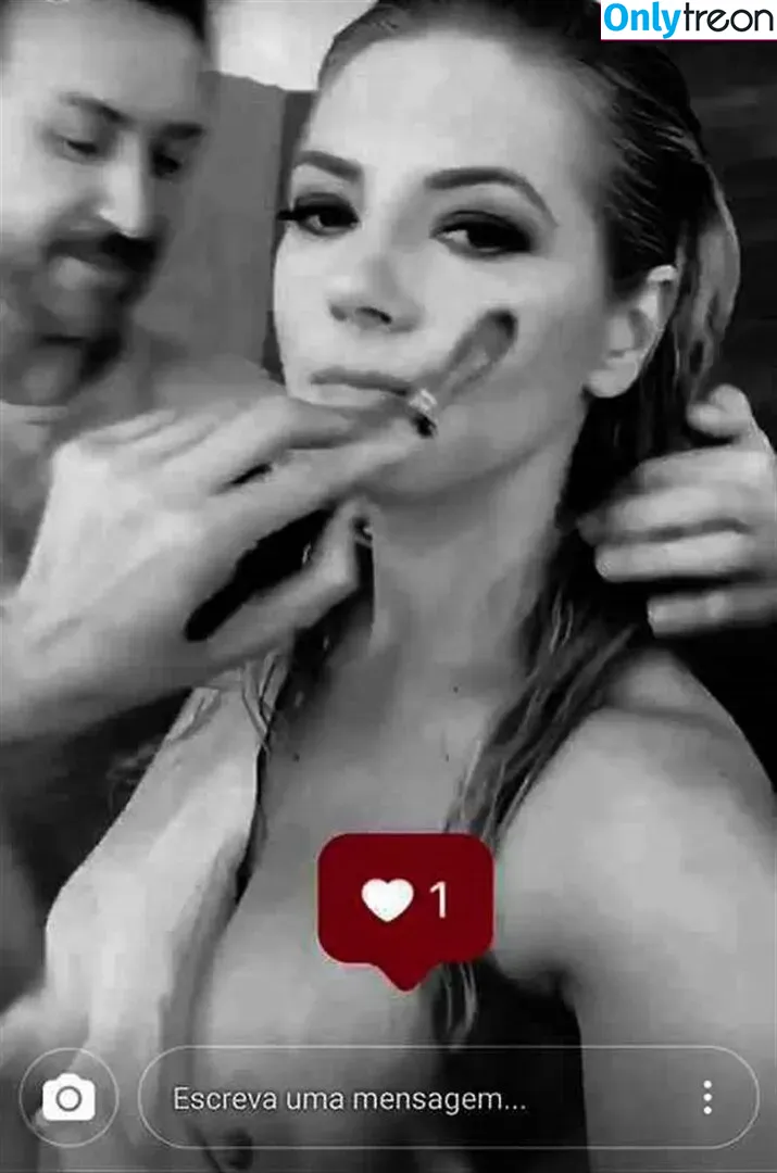 Katheryn Winnick nude photo #0309 (KatherynWinnick / basic_instinct)