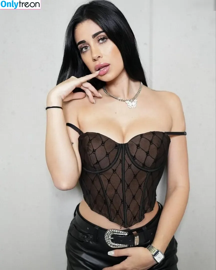 Kathiyessir nude photo #0021 (Kathiyessir)