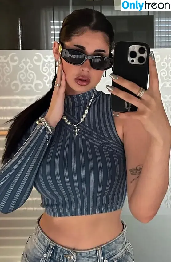 Kathiyessir nude photo #0032 (Kathiyessir)