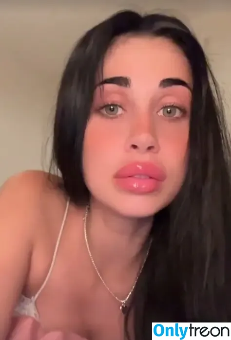 Kathiyessir nude photo #0036 (Kathiyessir)