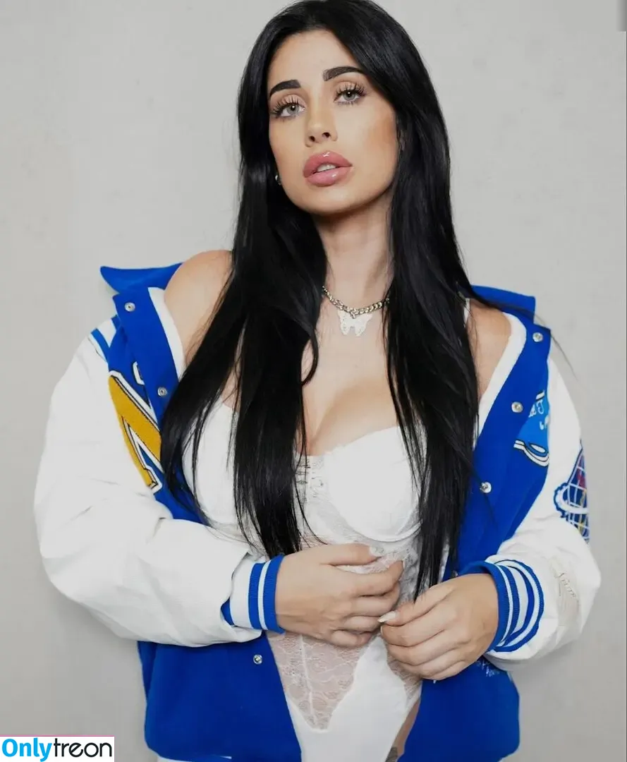 Kathiyessir nude photo #0050 (Kathiyessir)