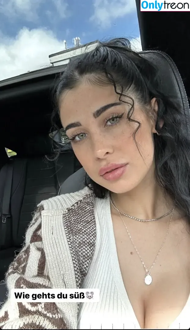 Kathiyessir nude photo #0065 (Kathiyessir)