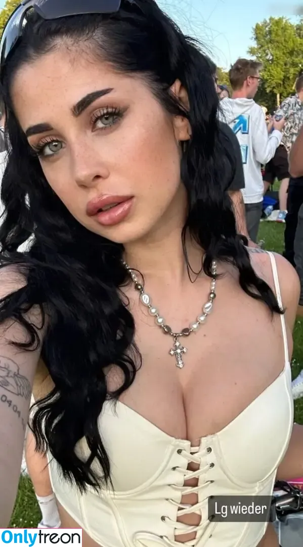 Kathiyessir nude photo #0072 (Kathiyessir)