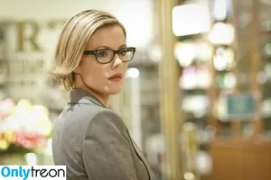 Kathleen Robertson / canadian girl / kathleenrobert7 nude photo #0009