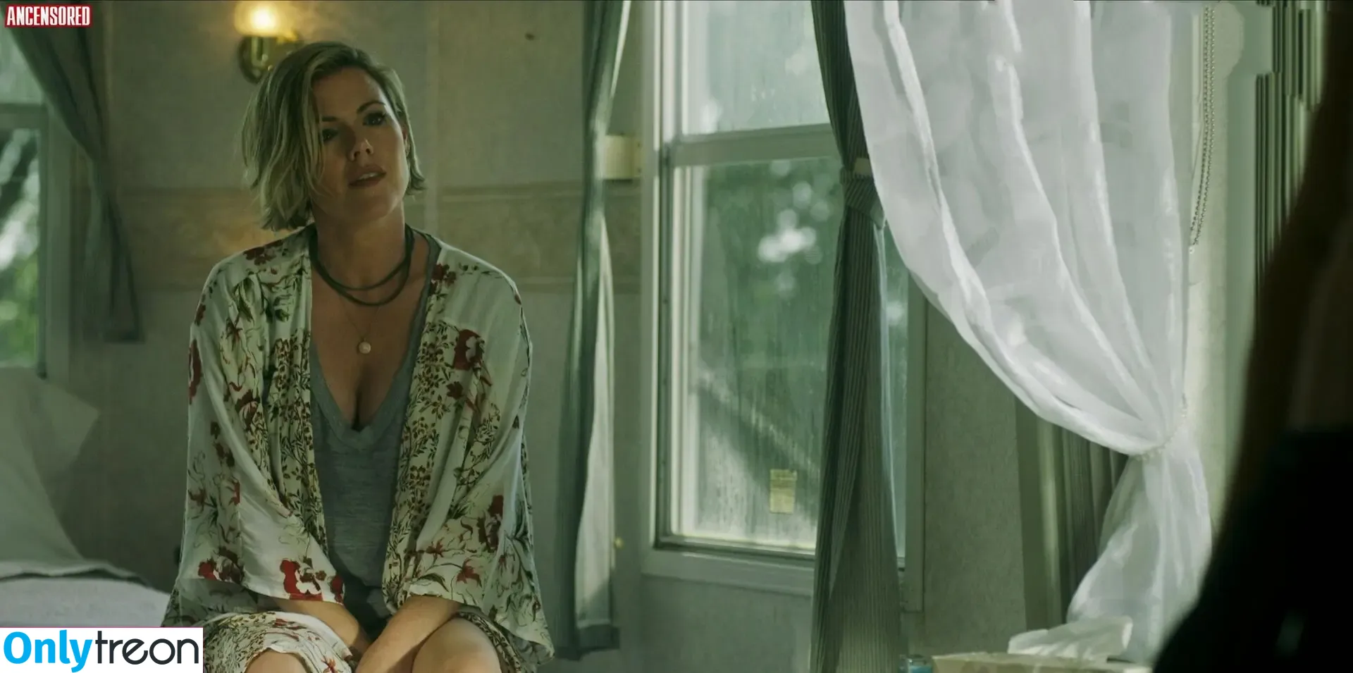 Kathleen Robertson nude photo #0063 (canadian girl / kathleenrobert7)