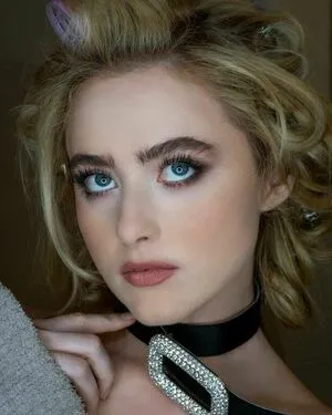 Kathryn Newton / kathrynnewton nude photo #0042