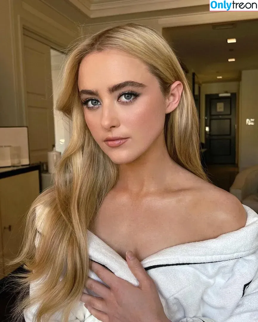 Kathryn Newton nude photo #0050 (kathrynnewton)
