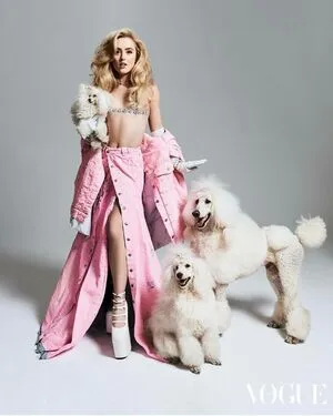 Kathrynton / kathrynnewton / katsoik23 nude photo #0150
