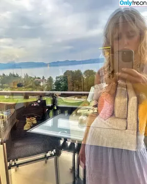 Kathrynton / kathrynnewton / katsoik23 nude photo #0597