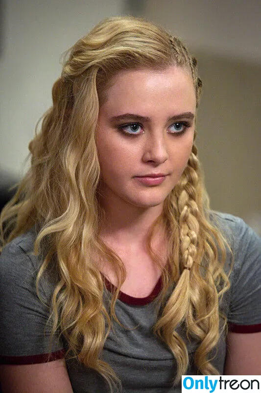 Kathrynton nude photo #0011 (kathrynnewton / katsoik23)