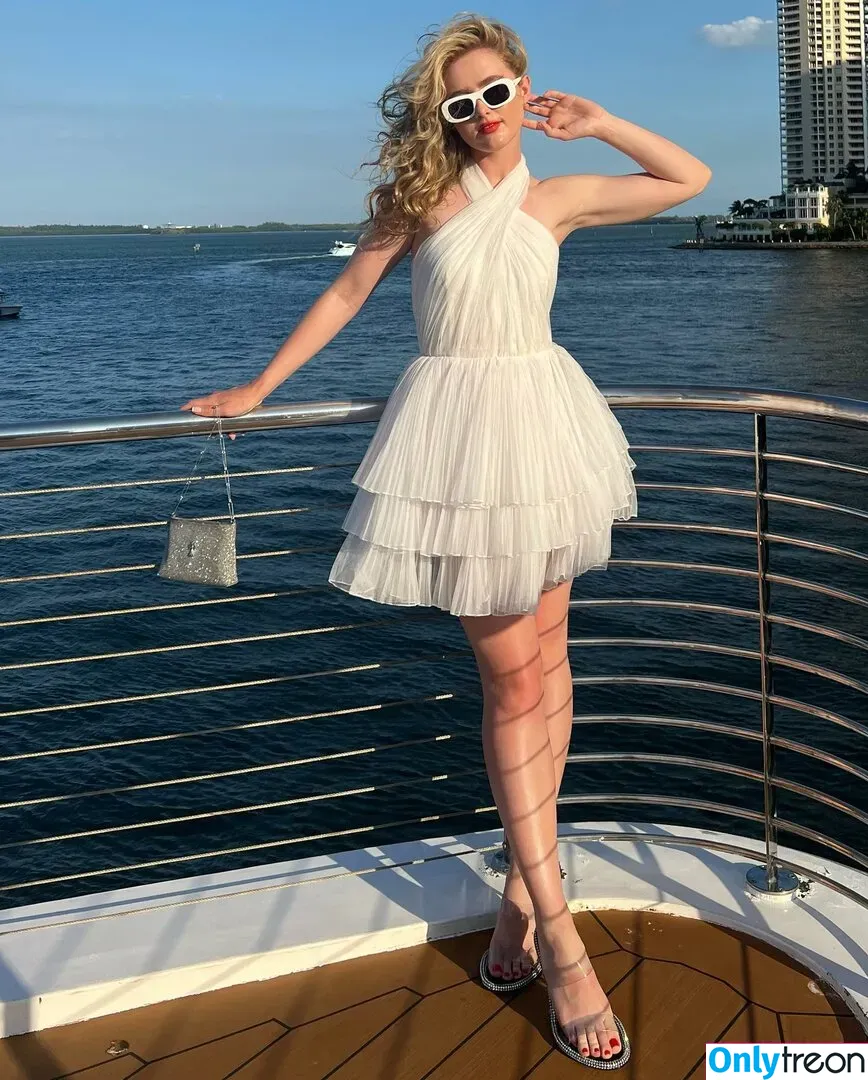 Kathrynton nude photo #0062 (kathrynnewton / katsoik23)