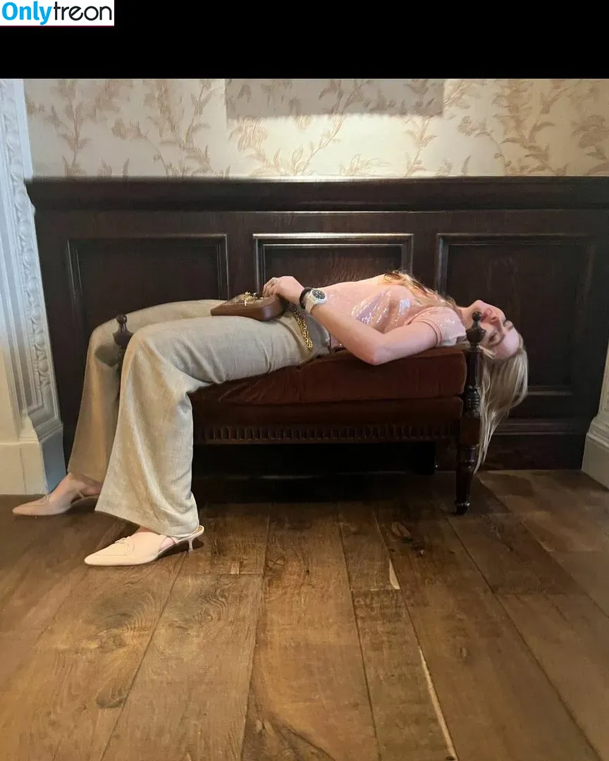 Kathrynton nude photo #0080 (kathrynnewton / katsoik23)