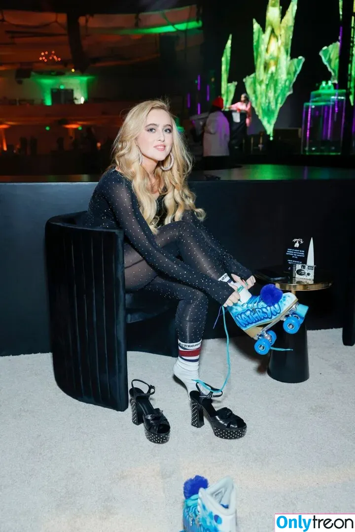 Kathrynton nude photo #0106 (kathrynnewton / katsoik23)