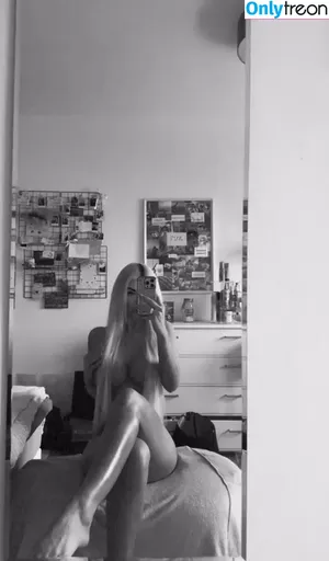 nude photo #0060