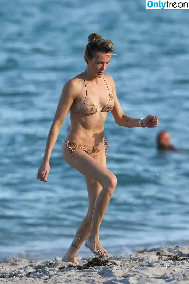 Katie Cassidy nude photo #0473 (Arrow / katiecassidy / katiecassidyxxx)