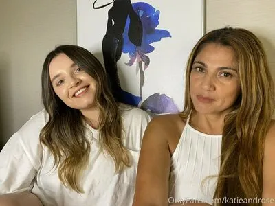 Katie & Rose Anders / katieanders12 / katieandrose nude photo #0002