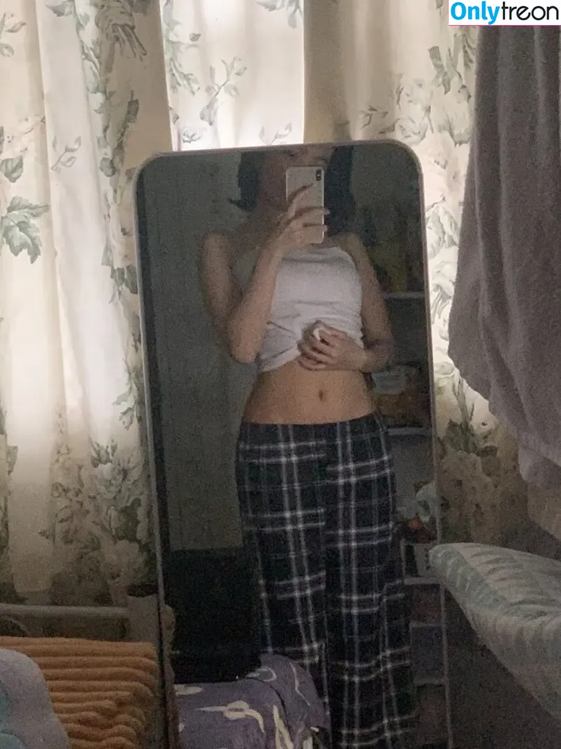 katiearucan nude photo #0022 (katearucan)