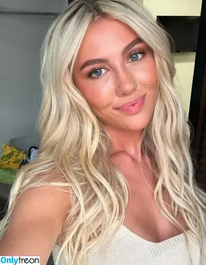 katiejenkinss_ / piratebuttons nude photo #0006