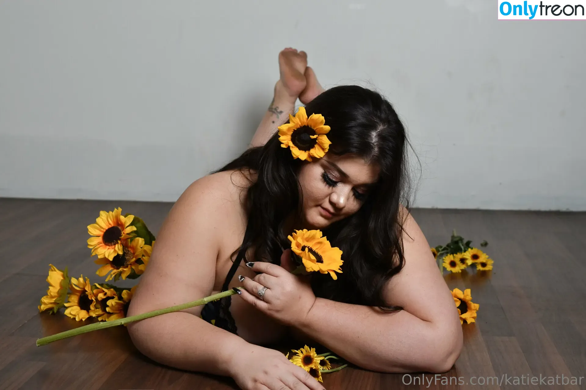 katiekatbar nude photo #0003 (katiekatbar)