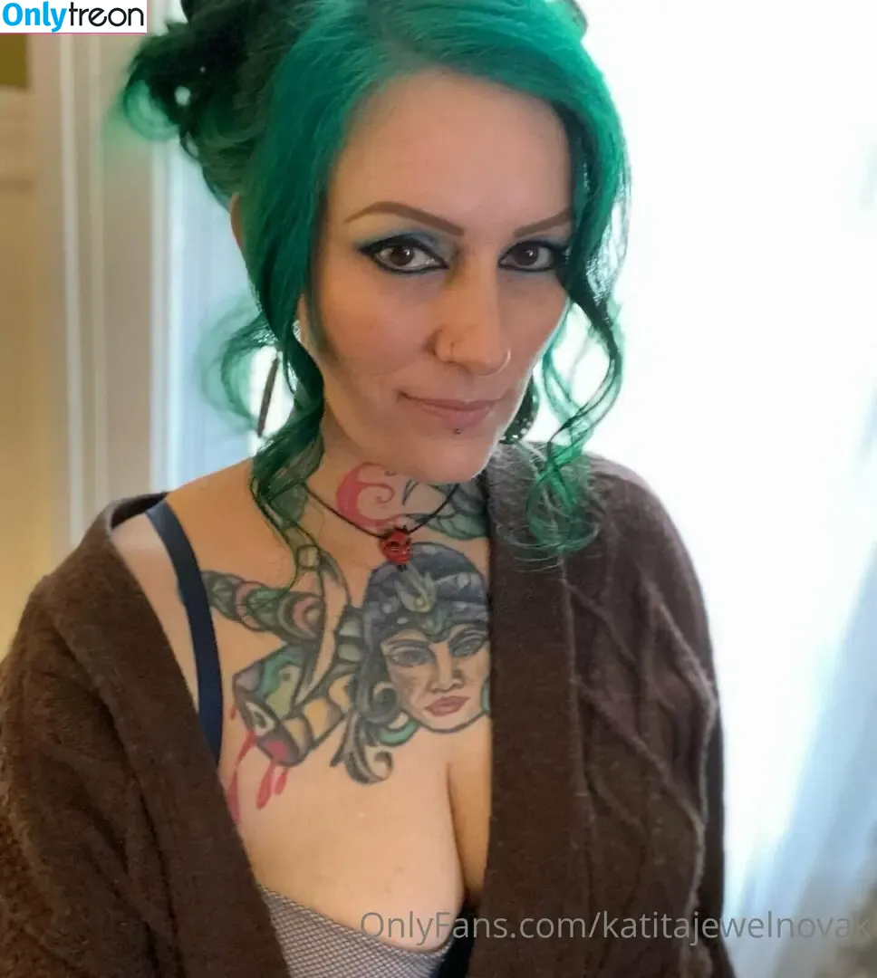 katitajewelnovak nude photo #0004 (isthatkatenovak)