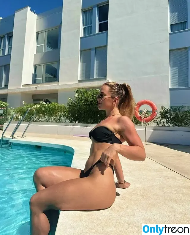 Katja Boesenberg nude photo #0003 (katboesenberg_fit)