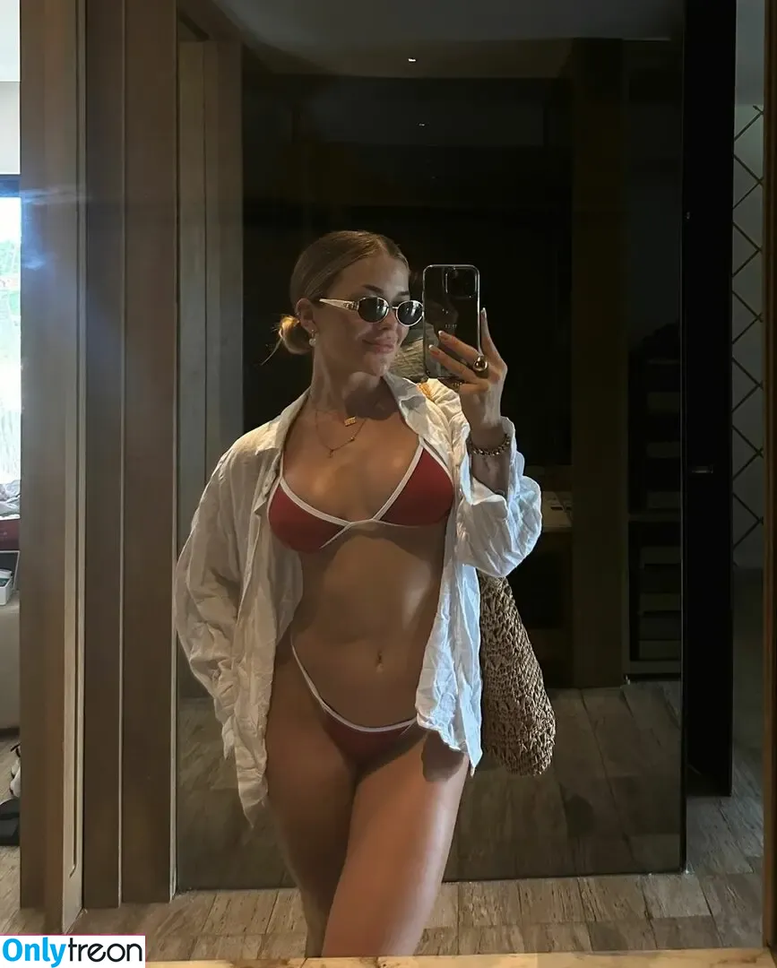 Katja Boesenberg nude photo #0006 (katboesenberg_fit)