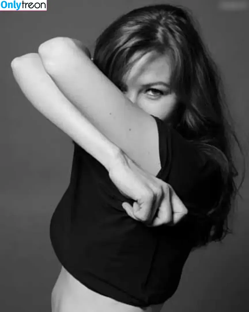 Katrin Bauerfeind nude photo #0034 (fraubauerfeind)