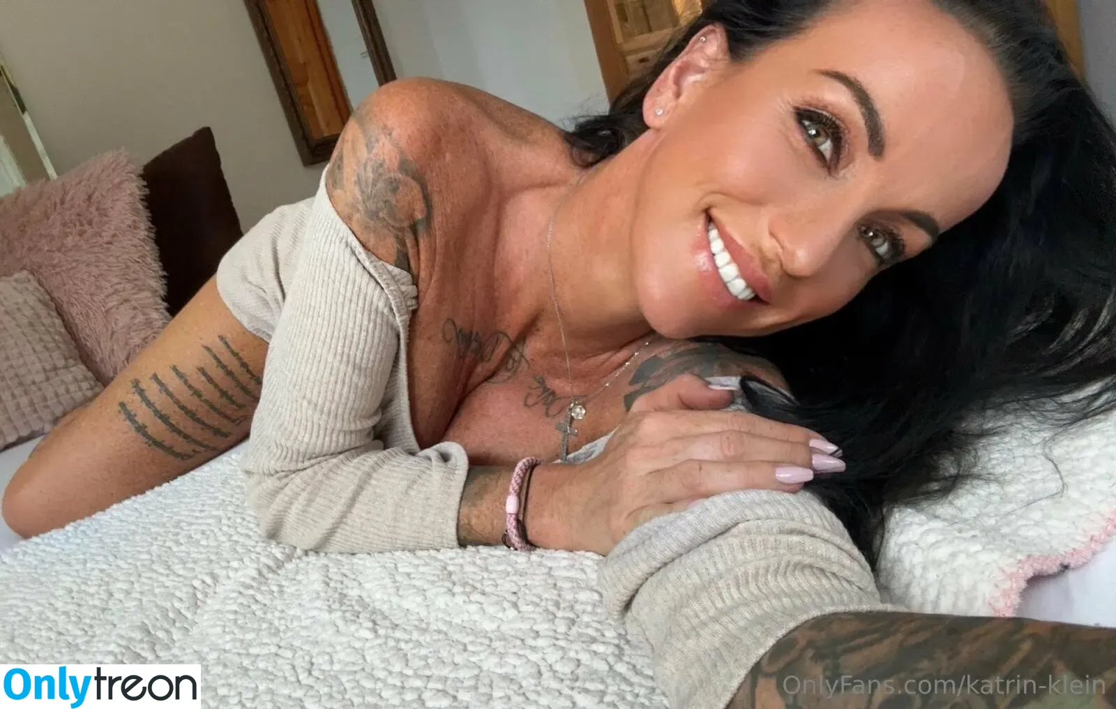 Katrin-Klein nude photo #0034 (katrinakleinmakeup)