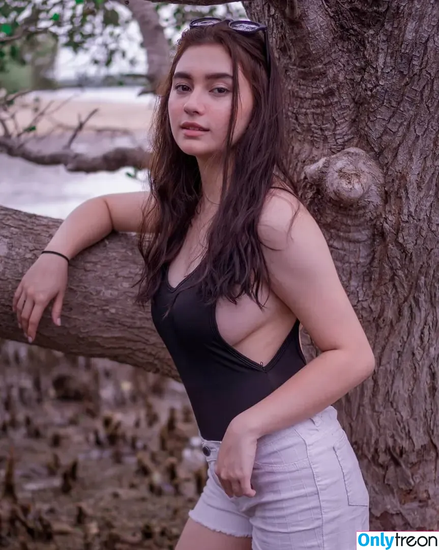 Katrina Dovey nude photo #0013 (katrinadovey)