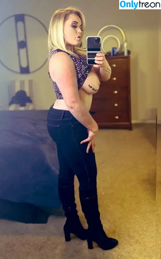 Katrina Thicc nude photo #0021 (katrinathicc)