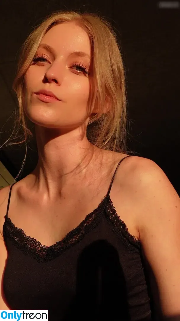 Katrine ASMR nude photo #0006 (Katrine ASMR)