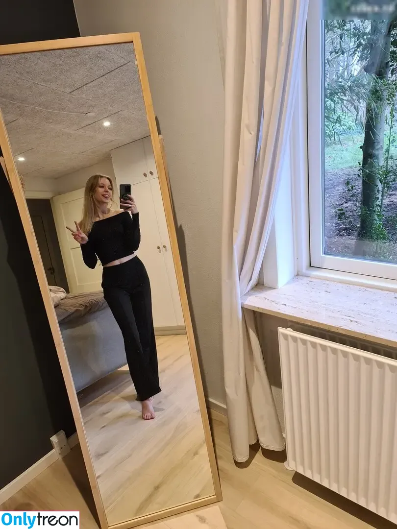 Katrine ASMR nude photo #0099 (Katrine ASMR)