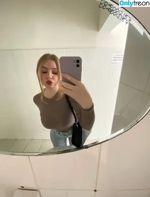 katrlvinaa / katlavinaa nude photo #0013