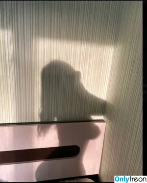 katrlvinaa / katlavinaa nude photo #0037