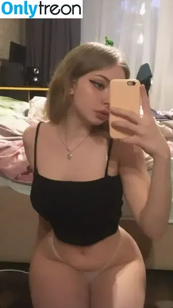 katrlvinaa nude photo #0025 (katlavinaa)