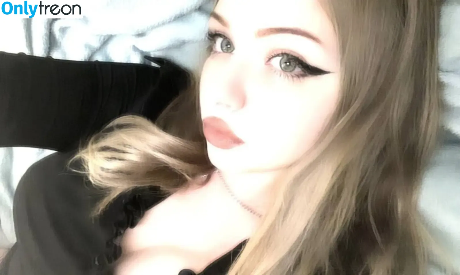 katrlvinaa nude photo #0078 (katlavinaa)