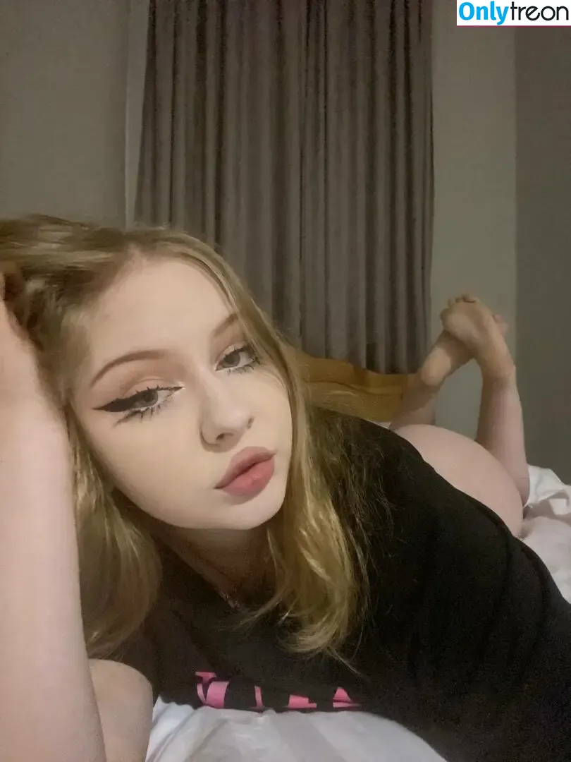 katrlvinaa nude photo #0113 (katlavinaa)