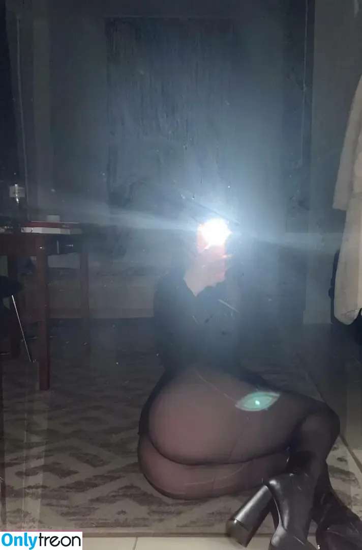 katrlvinaa nude photo #0114 (katlavinaa)