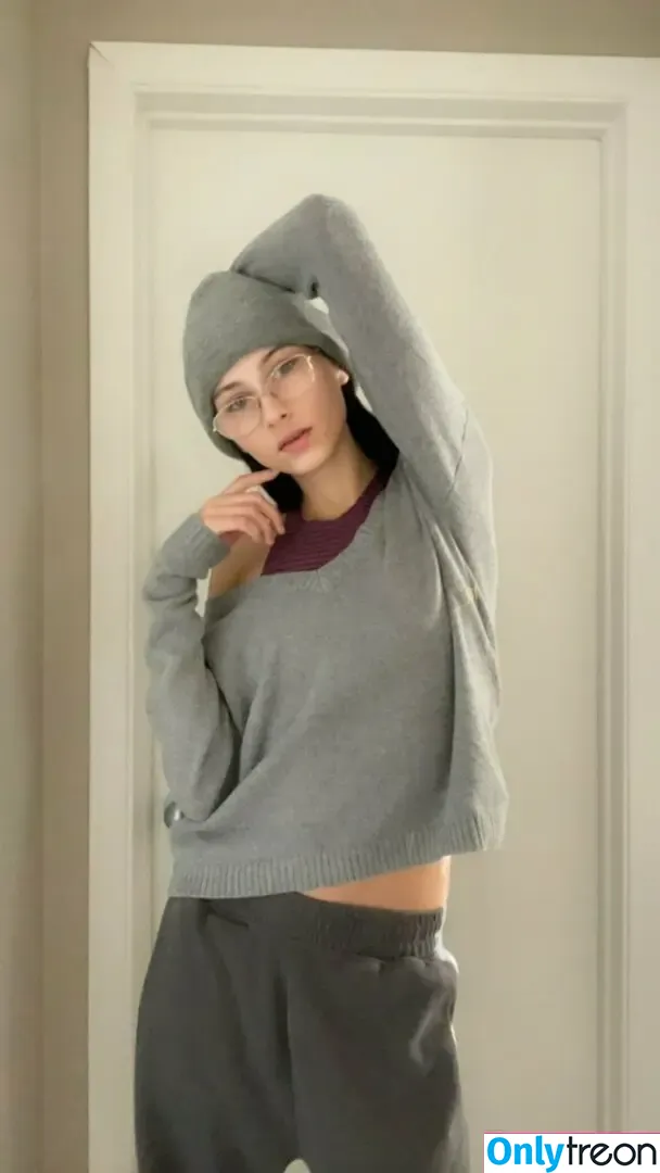 KatWoods nude photo #0813 (Katsstoned)