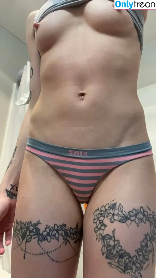 KatWoods nude photo #1439 (Katsstoned)